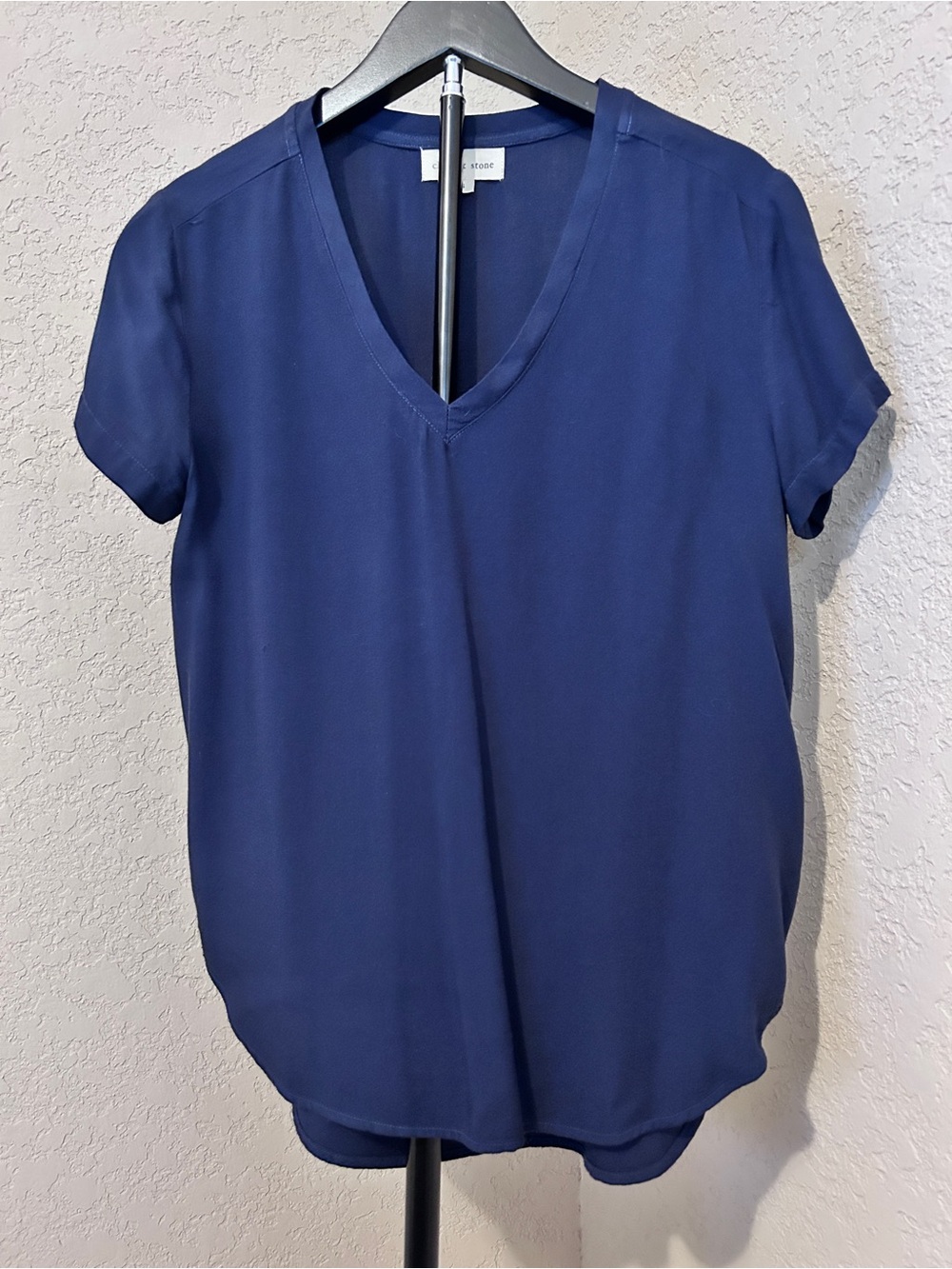 Cloth & Stone Deep Navy V-Neck Short Sleeve Top